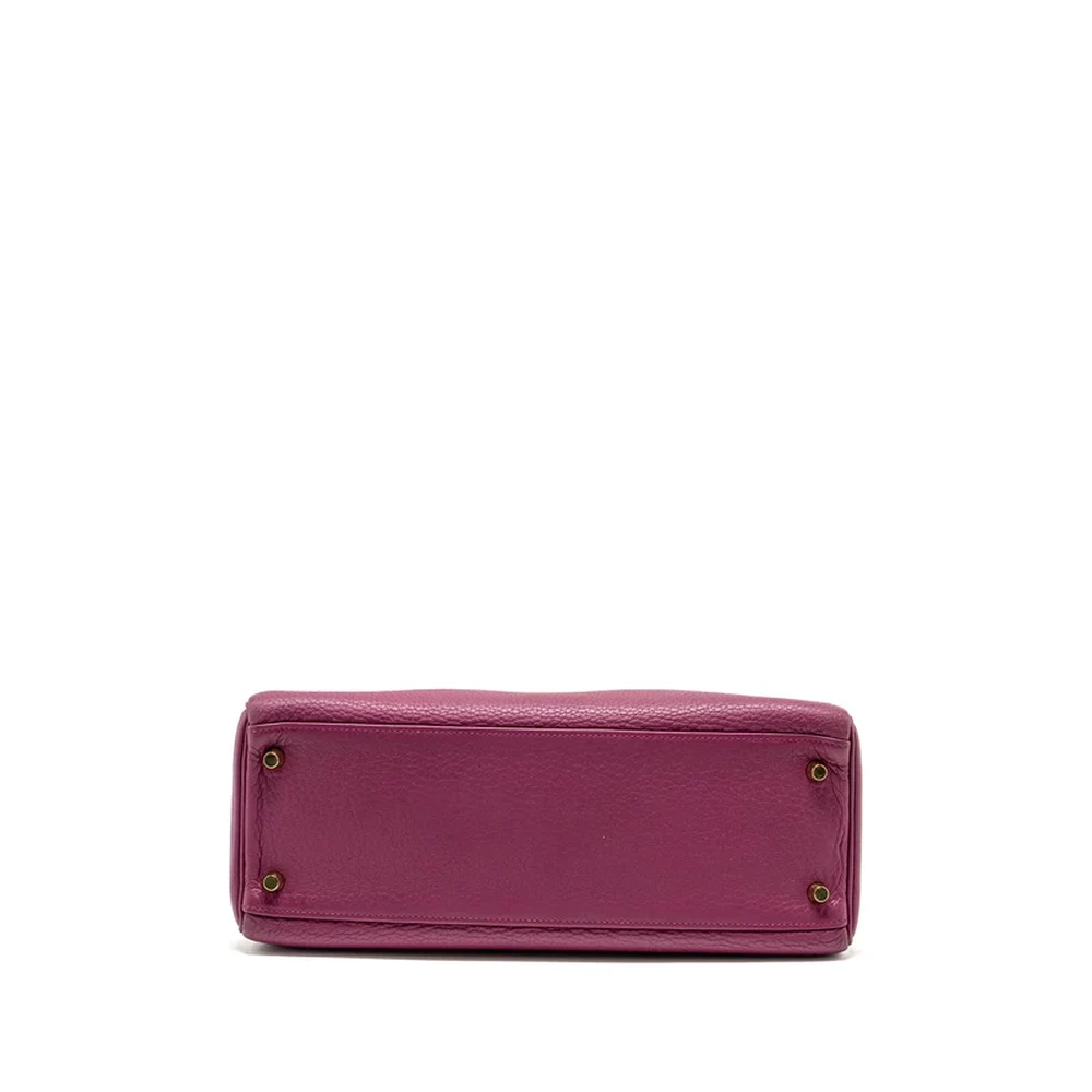 Hermes-Kelly-32-Purple-Tosca-Clemence-Gold-HW-11-Replica-Bottom.webp
